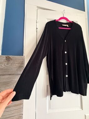 Vintage Chico's Black Button-Up Travelers fabric Shirt/ Cardigan